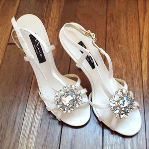 Womans Ivory 7.5 High Heel